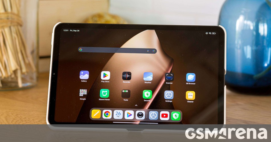 Xiaomi pad mini unboxing and shown on