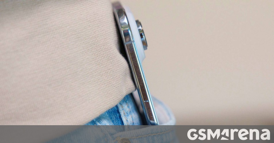 كو: تعمل شركة Apple على تقليص القدرة الإنتاجية لجهاز iPhone Air