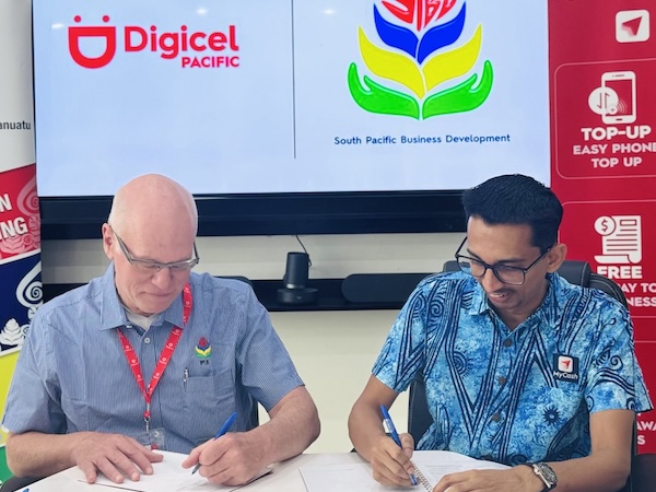 تقوم Digicel Fiji وSPBD بربط رائدات الأعمال الريفيات بـ MyCash