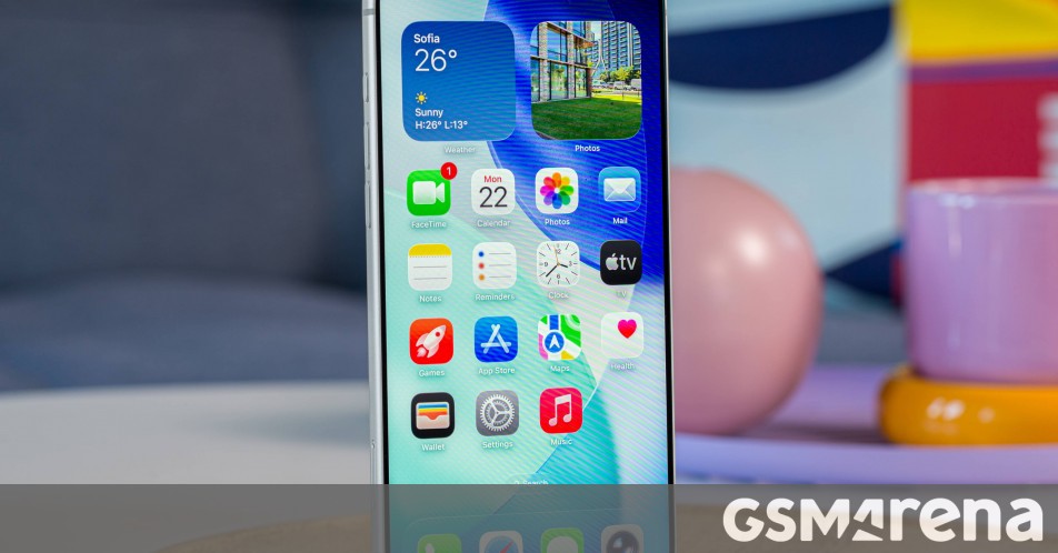 تحفظ شركة Samsung أفضل شاشاتها لأجهزة iPhone، وليس لأجهزة Galaxy