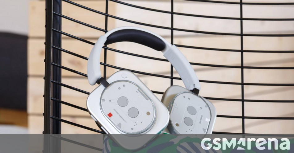 تظهر تفاصيل جديدة حول Nothing Headphone (a).