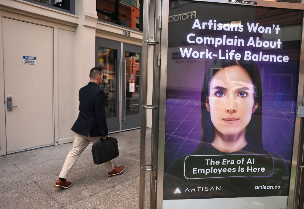 “هذا جيد” الفنان KC Green يتوصل إلى اتفاق مع شركة Artisan الناشئة للذكاء الاصطناعي