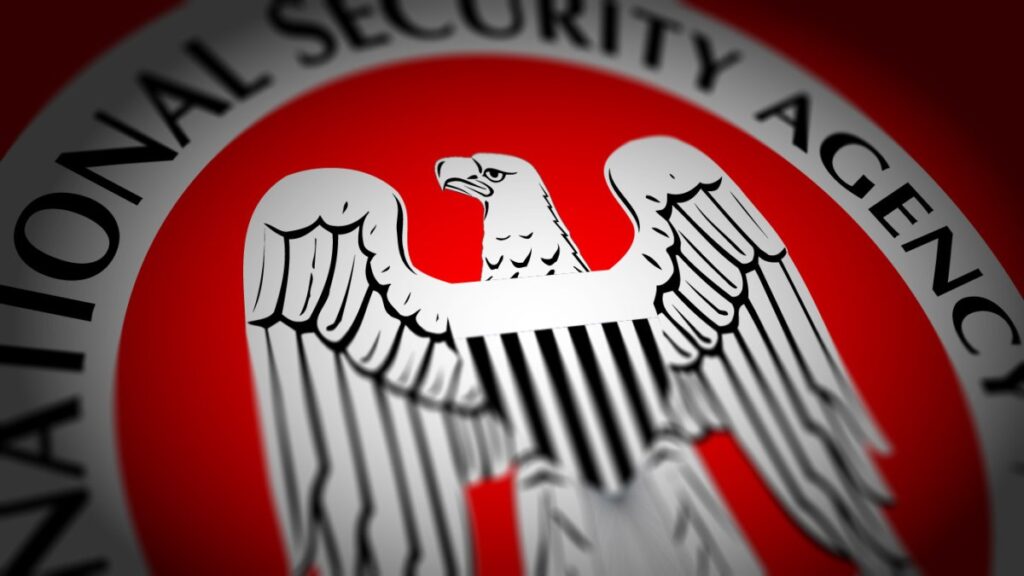 سينتهي قانون التجسس الأمريكي للمرة الأولى بعد أن رفض المشرعون اختيار ترامب المثير للجدل لقيادة وكالات التجسس