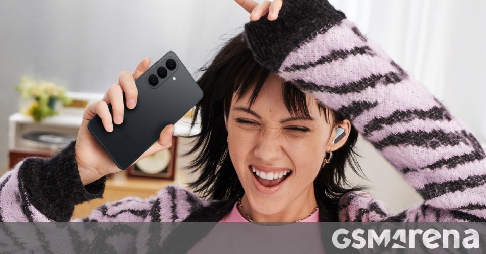 تضيف شركة Samsung تطبيقًا آخر مثبتًا مسبقًا على هواتف Galaxy، ولكن هناك جانب إيجابي